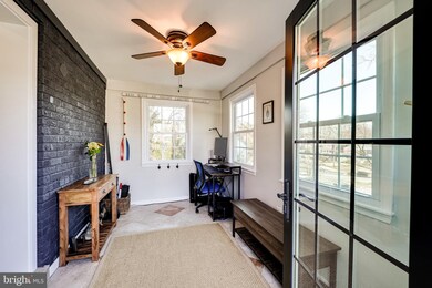 5813 Edgehill Dr, Alexandria, VA 22303 - photo 3