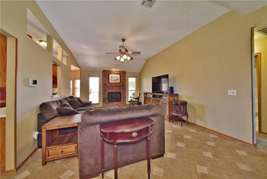 700 Verreaux Ct, Norman, OK 73072 - photo 5