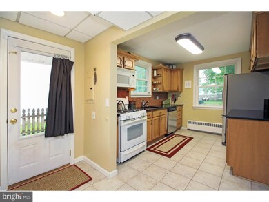 261 W Crystal Lake Ave, Haddonfield, NJ 08033 - photo 4