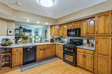 Kitchen open to FR