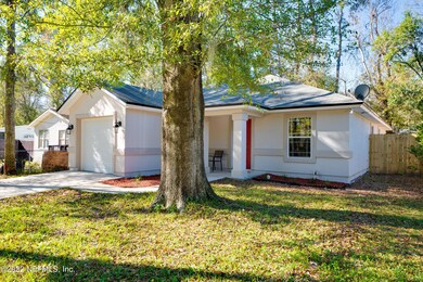 1210 Pangola Dr, Jacksonville, FL 32205 - photo 3