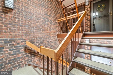 5245 W Running Brook Rd unit U302, Columbia, MD 21044 - photo 2