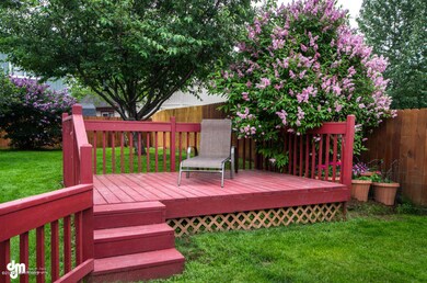 [photo 2019370] Patio