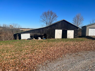 135 Lovette Ln, Harrodsburg, KY 40330 - photo 3