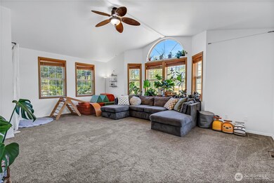 12310 Morris Rd SE, Yelm, WA 98597 - photo 5