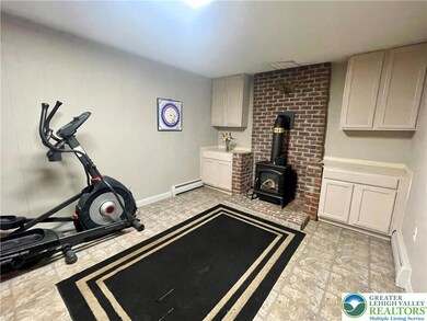 7501 Spring Creek Rd, MacUngie, PA 18062 - photo 4