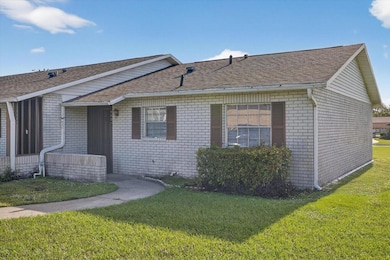 9525 Fieldview Cir, Thonotosassa, FL 33592 - photo 2