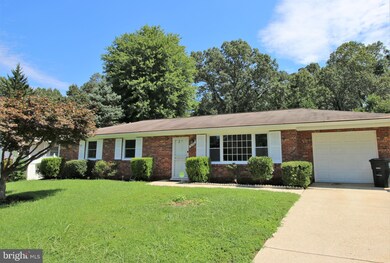 9204 Pinehurst Dr, Fort Washington, MD 20744 - photo 2