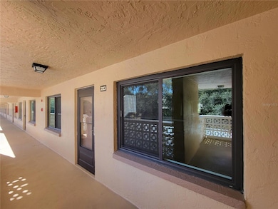 5080 Locust St NE unit 223, Saint Petersburg, FL 33703 - photo 3