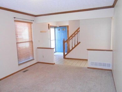 Living Room_Entry