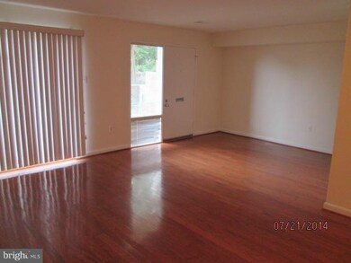 2605 Wagon Dr unit 358, Alexandria, VA 22303 - photo 3