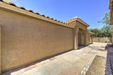 5958 W Drake Ct, Chandler, AZ 85226 - photo 4