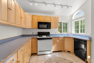 7874 W Spectrum Ave, Wasilla, AK 99654 - photo 5