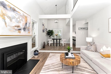 15220 Larkspur Ln, Dumfries, VA 22025 - photo 3