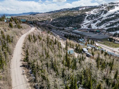 395 W Eagles Roost St unit (Woodbridge 60), Brian Head, UT 84719 - photo 2