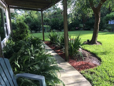 1148 LINWOOD PERGOLA