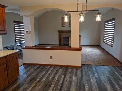 232 White Bridge Ct, Bluffton, IN 46714 - photo 4