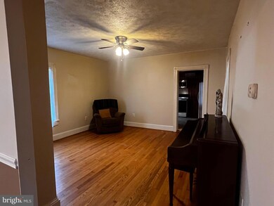 19 W 11th St, Front Royal, VA 22630 - photo 4