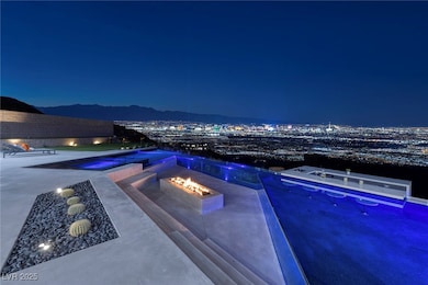 563 Grand Rim Dr, Henderson, NV 89012 - photo 5