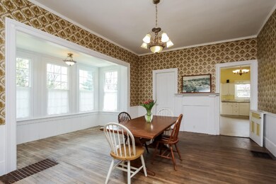 006-Dining_Room-2709445-medium