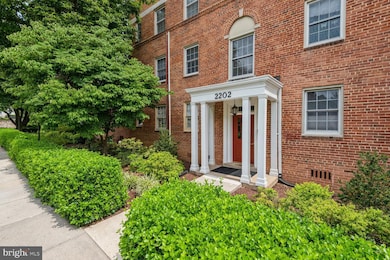 2202 Washington Ave unit 302, Silver Spring, MD 20910 - photo 2