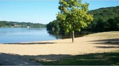 81 High St unit 13, Amesbury, MA 01913 - photo 5