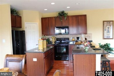 540 Abigail Ave, Waynesboro, PA 17268 - photo 4