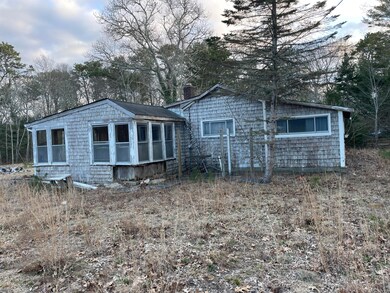 Land house 4