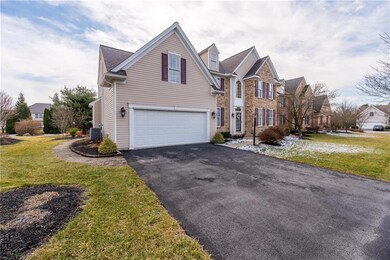 6764 Riegals Dr, Macungie, PA 18062 - photo 4