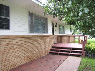 509 N Battle St, Prairie Grove, AR 72753 - photo 2