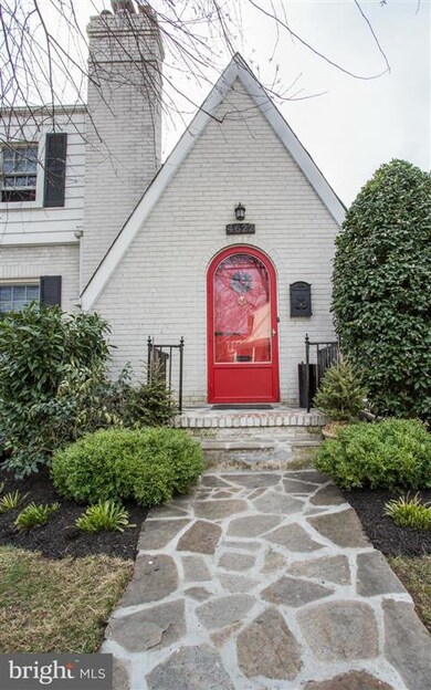 4622 Rosedale Ave, Bethesda, MD 20814 - photo 2