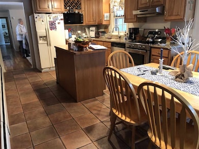 30 Whitcomb Ln, Claremont, NH 03743 - photo 6