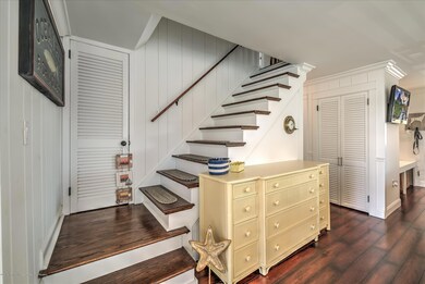 FOYER (2)