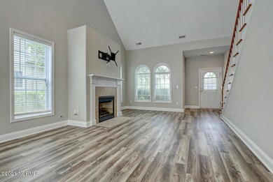 202 Azalea Dr Hampstead NC-large-005-002