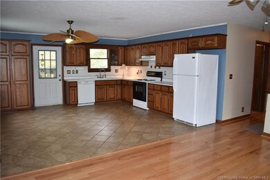 4114 Chapel Ln, New Albany, IN 47150 - photo 4