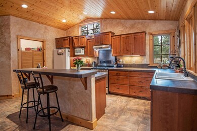 6. 67450 Harrington Loop Rd Bend.jpg