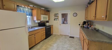 02. Kitchen