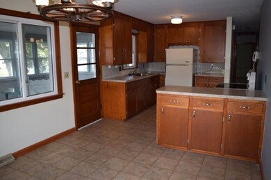 80 Hunter Rd, Ludlow, MA 01056 - photo 5