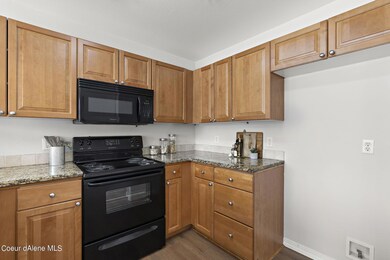 8-web-or-mls-310-n-promenade-loop-208