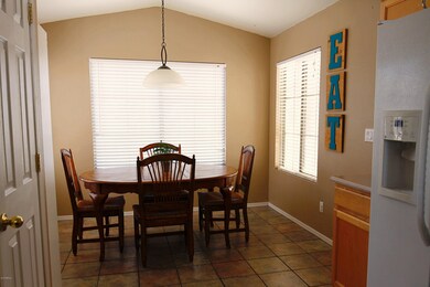 Eat-In Kitchen