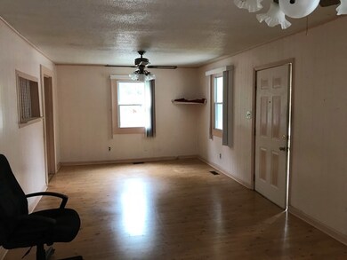 1120 Woodlawn St, Roanoke Rapids, NC 27870 - photo 3