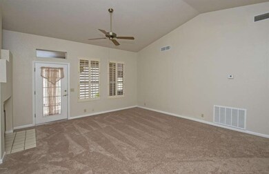 005_Living Room