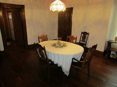 Dining Room. Delightful and Spacious Formal Dining