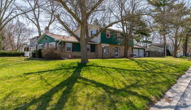 1350 Richland Ave, Lincoln, IL 62656 - photo 4