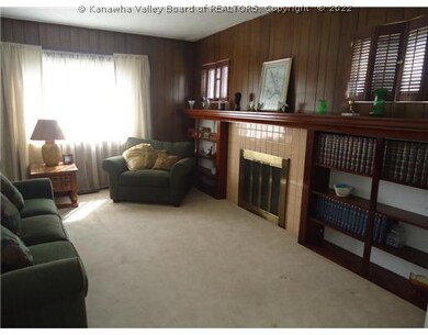 515 20th St, Dunbar, WV 25064 - photo 2