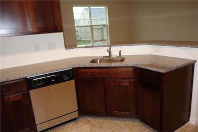 4463 Cottonwood Dr, Nazareth, PA 18064 - photo 4