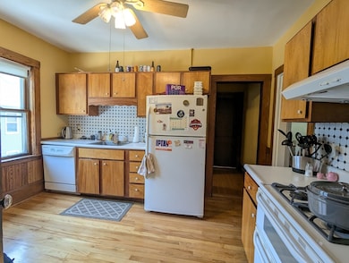 17 Commonwealth Rd unit 2, Watertown, MA 02472 - photo 7