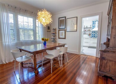 Dinning Room 