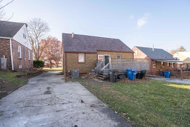 1243 Merle Hay Rd, Des Moines, IA 50311 - photo 4