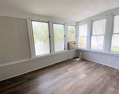 812 14th St N unit B, Saint Petersburg, FL 33705 - photo 5